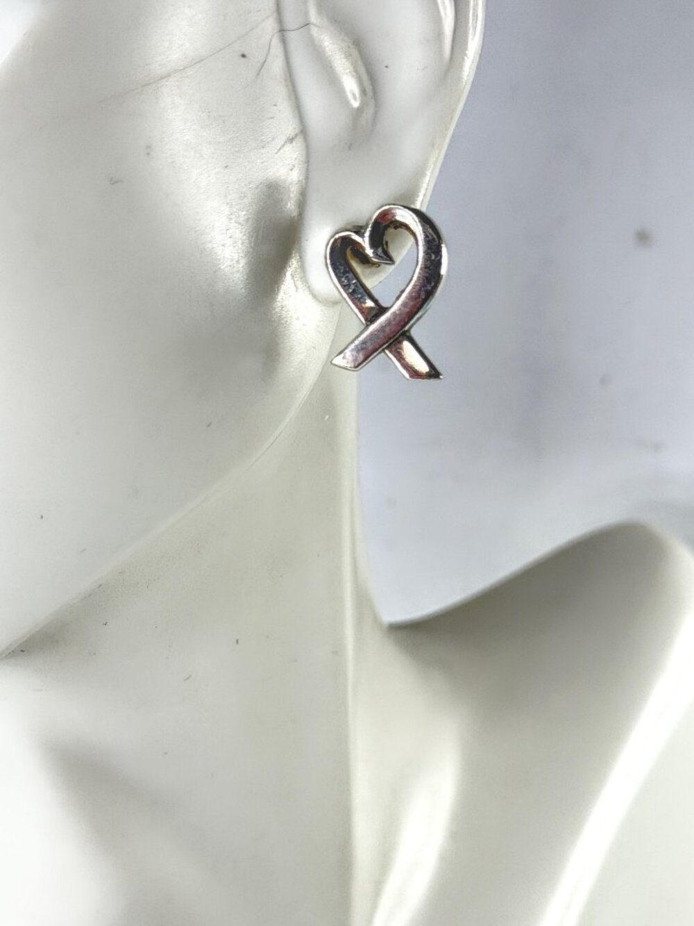Tiffany & Co. Paloma Picasso Loving Heart Sterling Silver Earrings Pouch JR2172